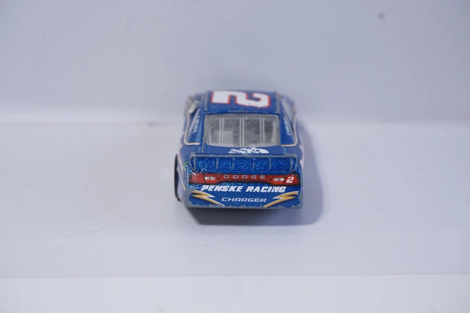 Dodge juvenil Brad Keselowski #2 Blue Deuce 2012 serie dorada raro 1/64 leer suelto Foto 4 de 4