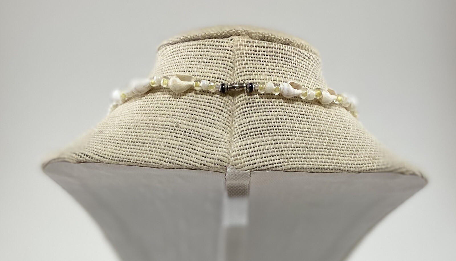 SMALL SHELL NECKLACE - image 2