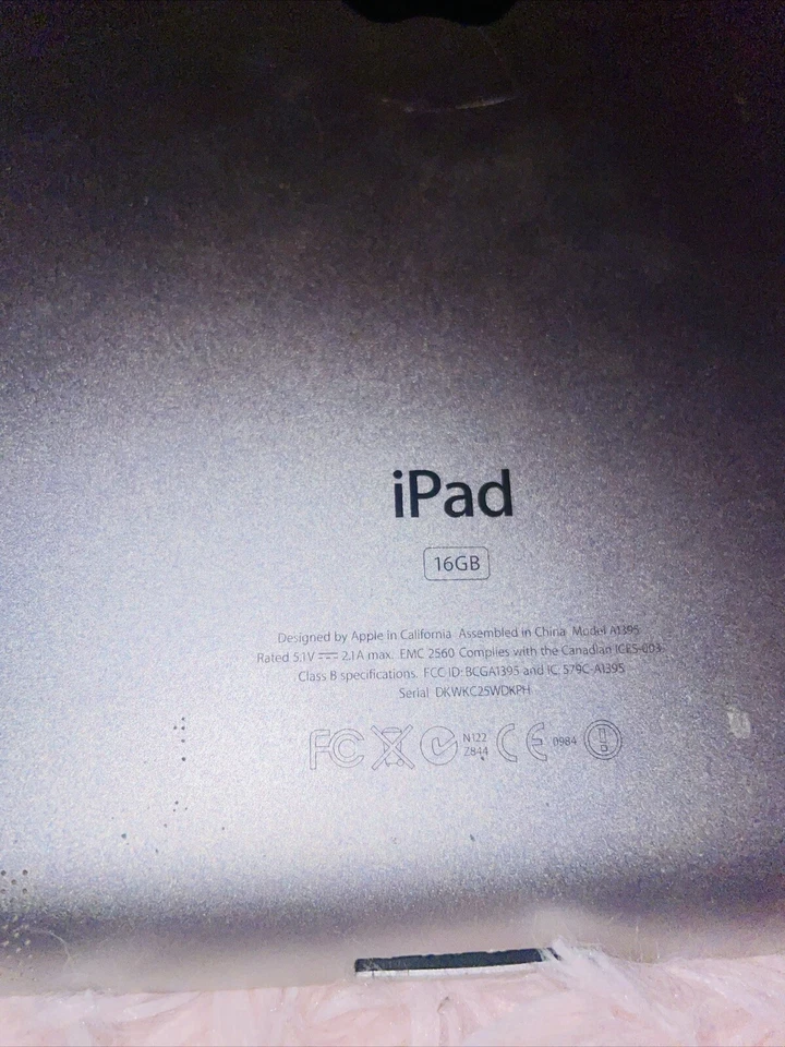 Apple iPad 2da Generación - Blanco - 16 GB - *TAL CUAL PARA SALVAMENTO/PIEZAS/DESMONTAJE* Foto 2 de 3