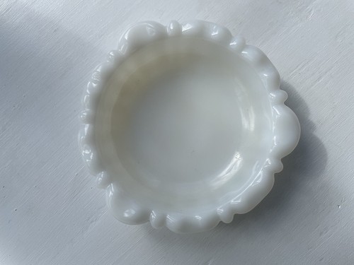 Anchor Hocking White Glass Trinket Candy Dish - Picture 4 of 10