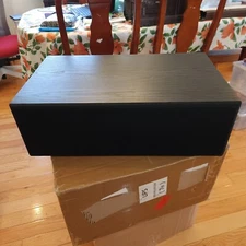 Signet LCR Center Speaker Nice Working Condition