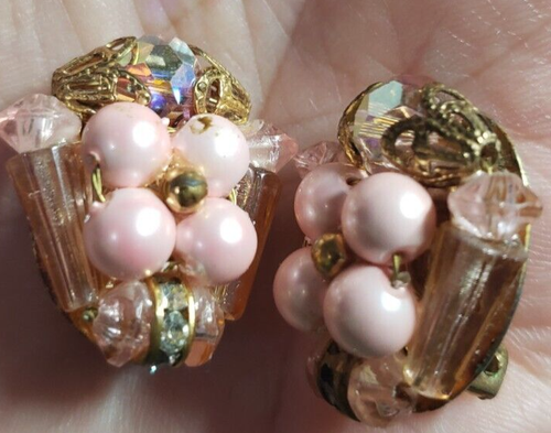 Pink Rhinestone Clip On Earrings Movie TV Prop Vintage Jewelry - Picture 2 of 4