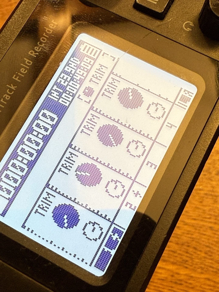 Zoom F4 Multitrack Field Recorder with Timecode - Image 3 of 4