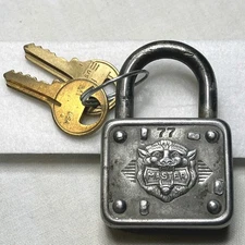 Vintage Master Lock No. 77 Lion Head Padlock W/Key Made Milwaukee Wis. U.S.A