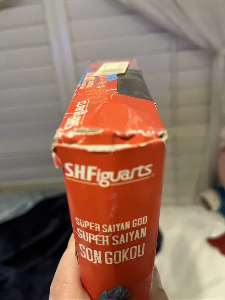 Tamashii Nations S.H. Figuarts SGSS Goku (damaged box) - Image 2 of 4