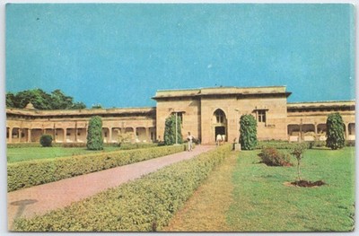 Vintage Archaeological Museum Sarnath India Postcard Continental Size