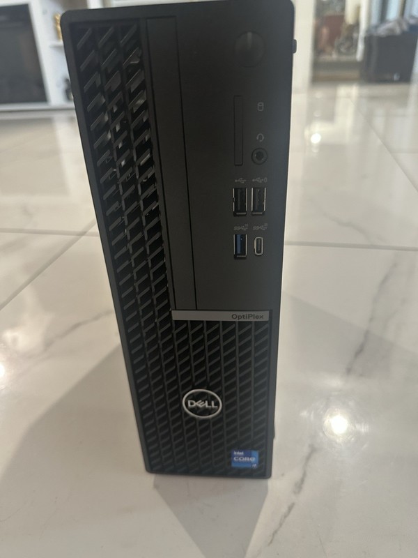 Dell OptiPlex SFF Plus 7020 SFF Desktop i7-14700 32GB Win 11 Pro Black