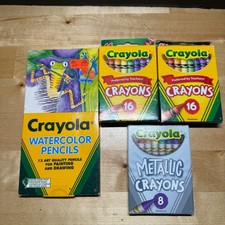 Crayola Art Bundle 12 Watercolor Pencils 32 Standard Crayons 8 Metallic Crayons