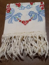 Vtg Embroidered Dresser Scarf Or Runner 21"x30" Floral W/ Fringe Edge #T   MS#3