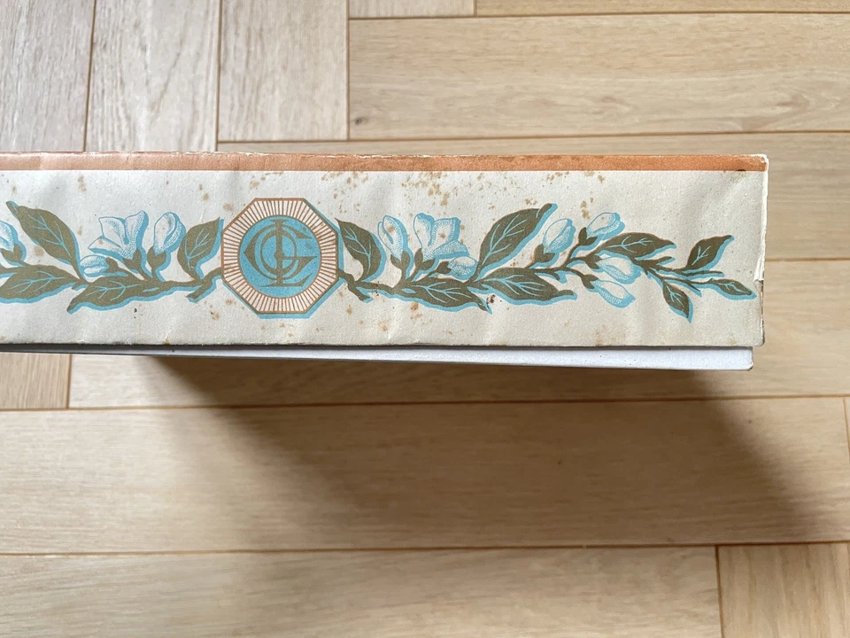 Ancienne boite de Couronne de Mariée Les parures de Mariées GOL Paris - Photo 3/4