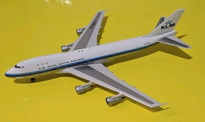 Phoenix Models 1:400 KLM 747-200 Delivery Colors PH-BUC