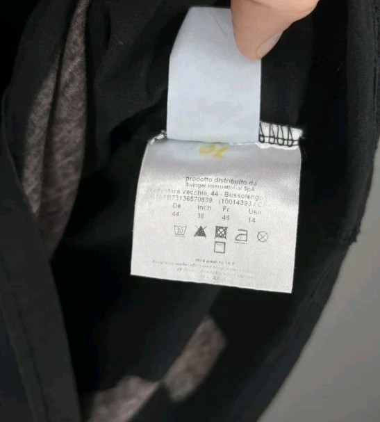 Versace Tshirt - image 5