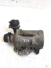 Pompe à eau BMW 528