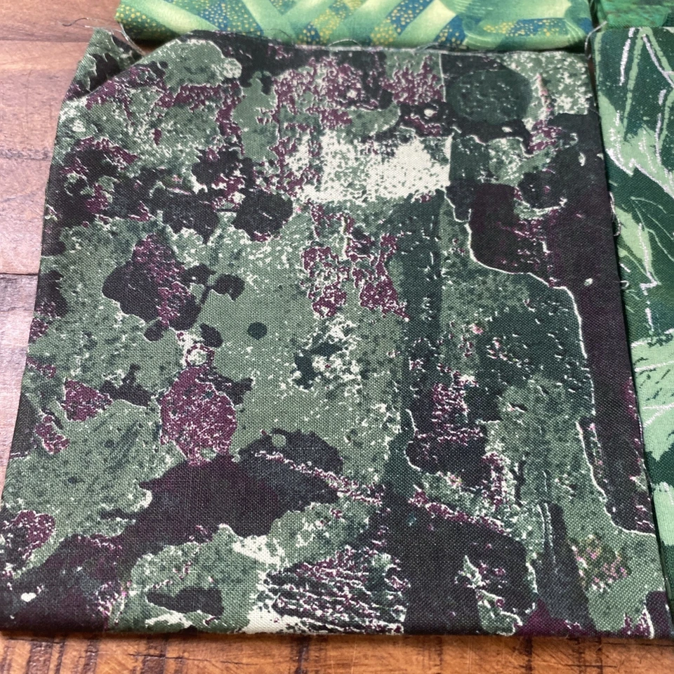 CUARTOS GRASOS PARA ACOLCHADO Y ELABORACIÓN Lote de 6, verdes, hojas y geométricos Foto 2 de 4