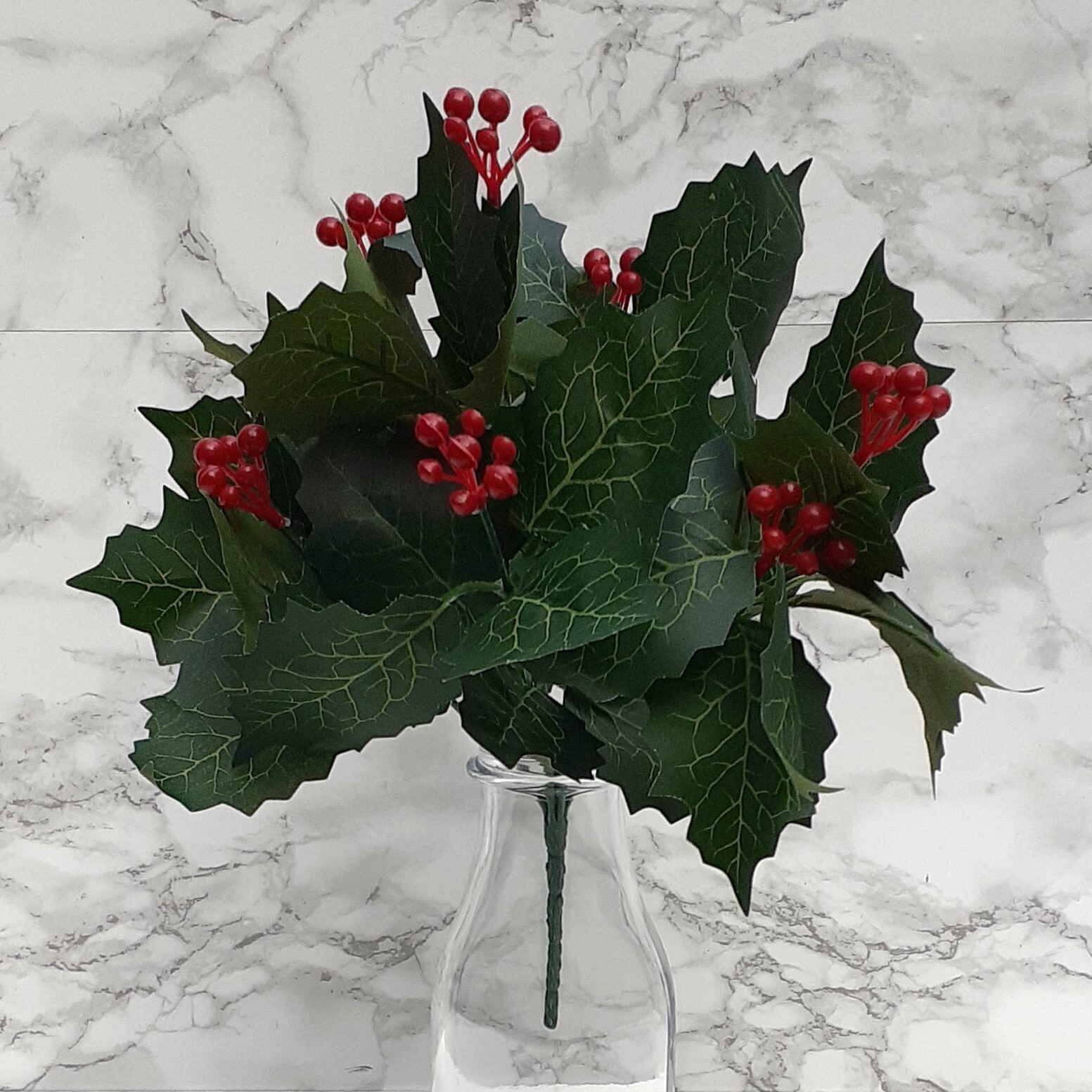 ARTIFICIAL SILK FLOWERS CHRISTMAS HOLLY BUNCH GREEN LEAVES eBay