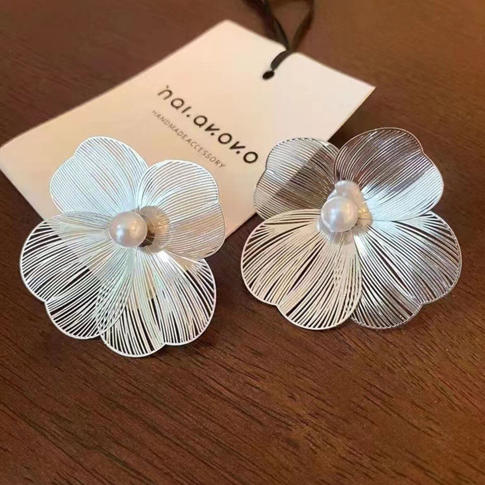 Bridal Open Floral Flower Electroplating Metal Temperament Earrings Studs Gifts