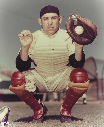 Unsigned Licensed Photo File 8x10 YOGI BERRA New York Yankees photo - 第 1/1 張圖片