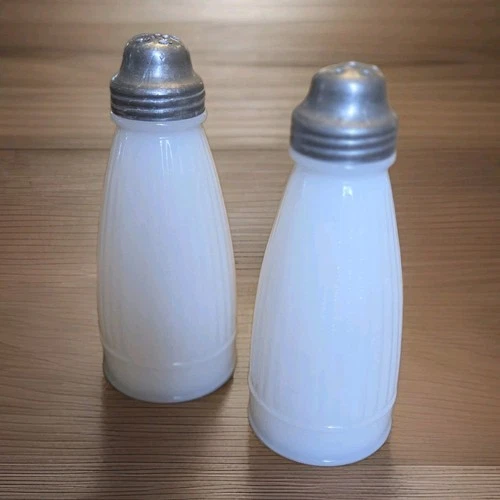 Vintage Frank Tea Co. Ribbed Milk Glass Salt and Pepper Shakers ~ FREE SHIPPING!
