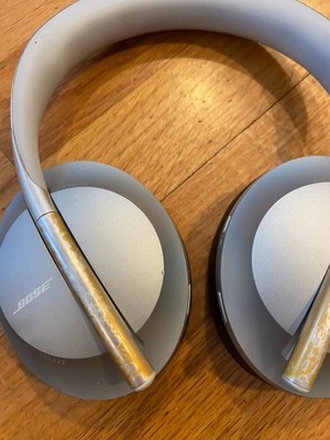 BOSE headphones   NC700   USED    silver  3