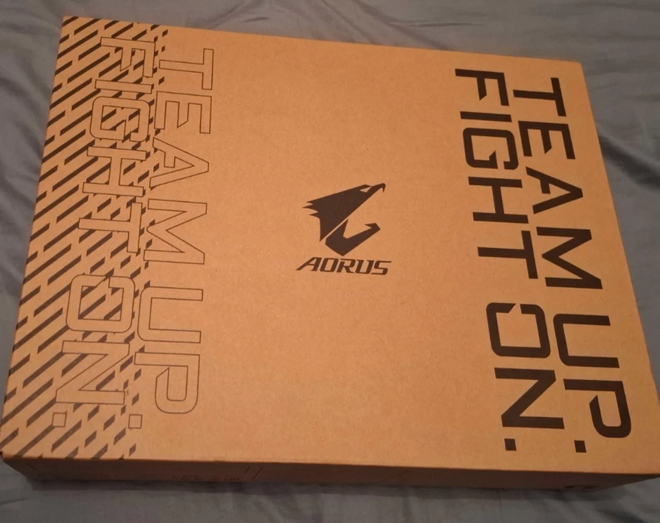 AORUS 16X (2024) 9SG- INCLUDES CHARGER & ORIGINAL BOX, LIKE NEW- GREAT CONDITION - Image 3 of 4