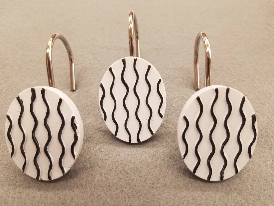 12 PIEZAS MUCHOS COLORES! Ganchos para cortina de ducha de resina Geneva diseño detallado de línea ondulada Foto 2 de 2