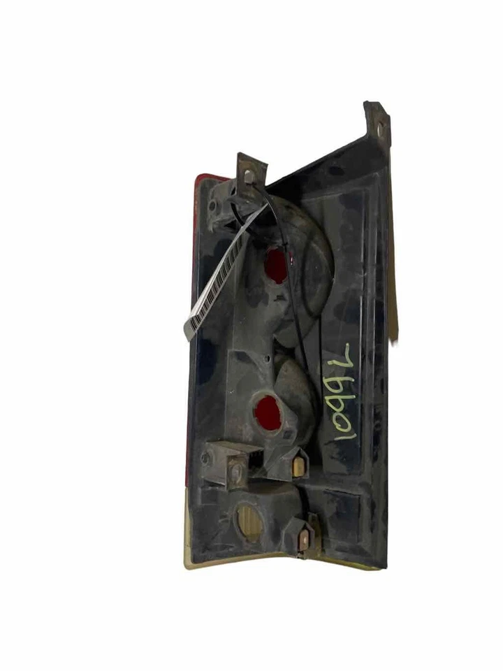 96 97 98 99 GMC VAN SAVANA 1500 Conjunto de lámpara de luz trasera lado del conductor izquierdo Foto 4 de 4