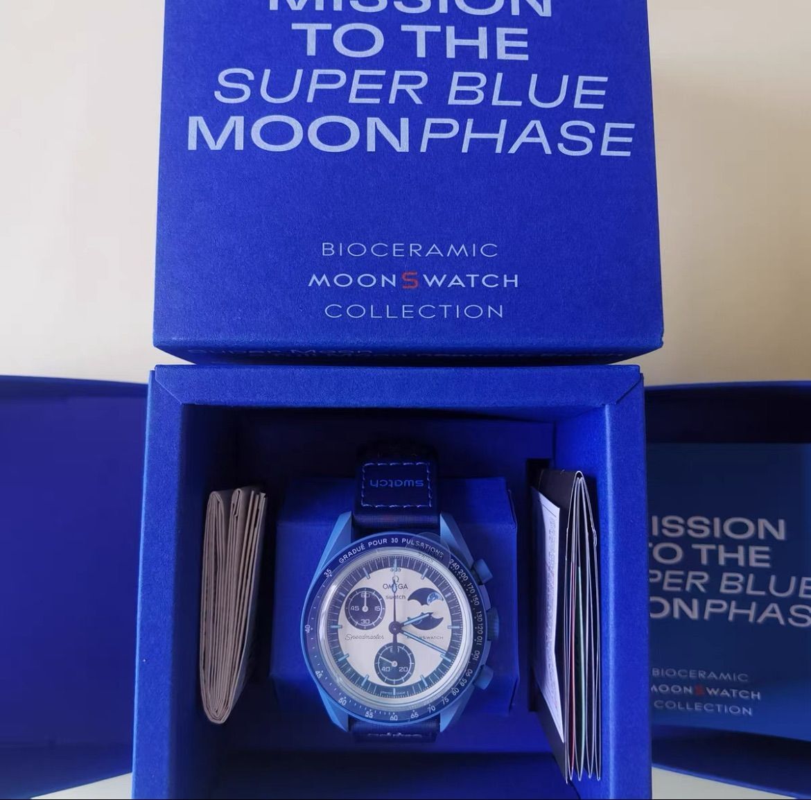 Swatch x Omega Moonswatch Mission To The Super Blue Moon Swatch x Omega Moonswatch Mission To The Super Blue Moon