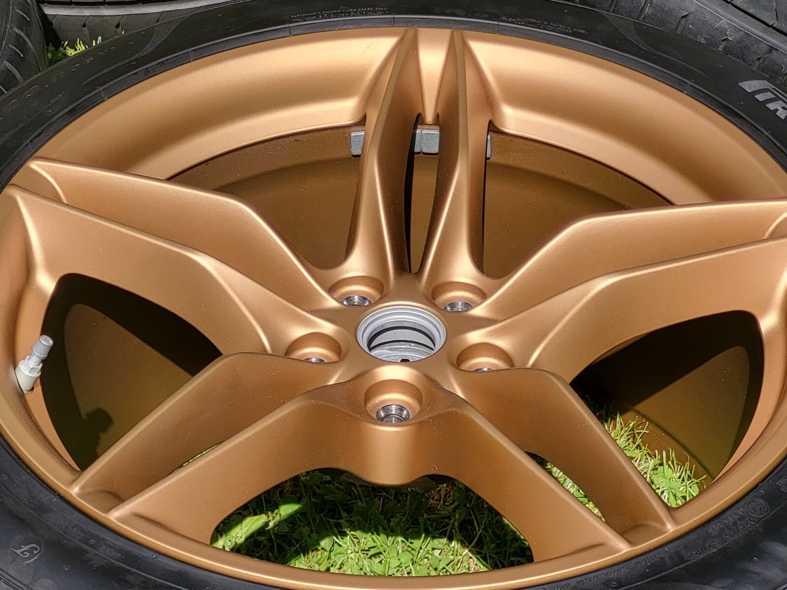 Ferrari 812 Superfast Wheel Rims_Pirelli Tires_324158_324159_10X20_11.5X20