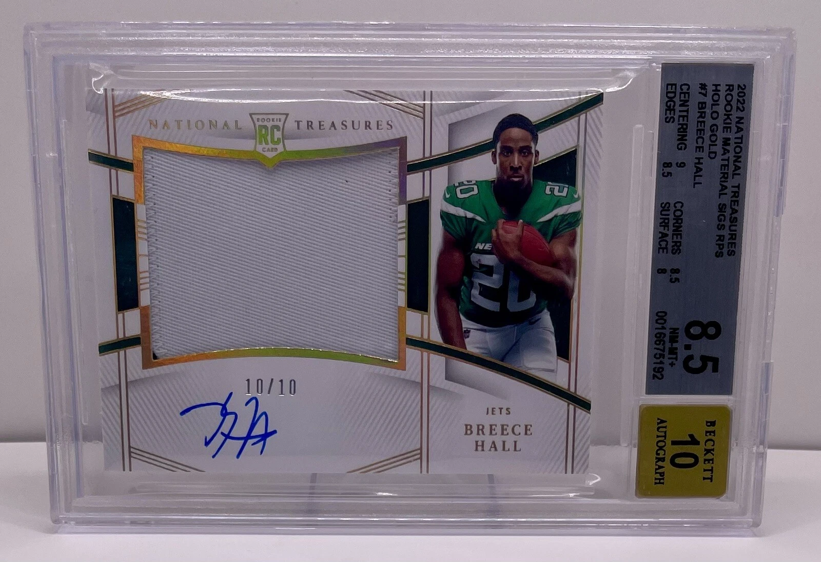 Breece Hall Panini National Treasures Rookie Material Signature #BHA Holo Gold