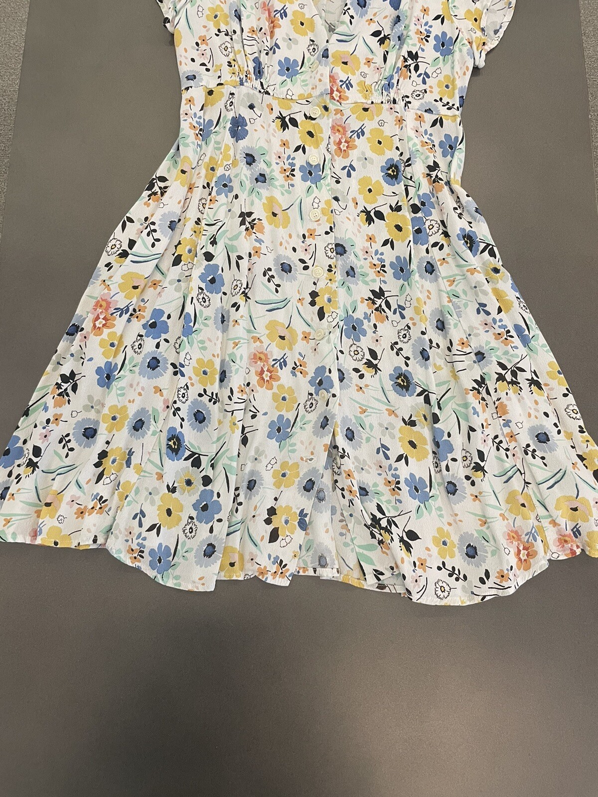 Zara Basic White Floral Deep V Button Down Dress … - image 7