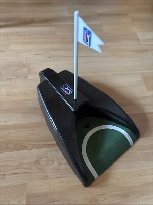 Golf Putting Trainer, Batteriebetrieben, spielt Ball automatisch zurück