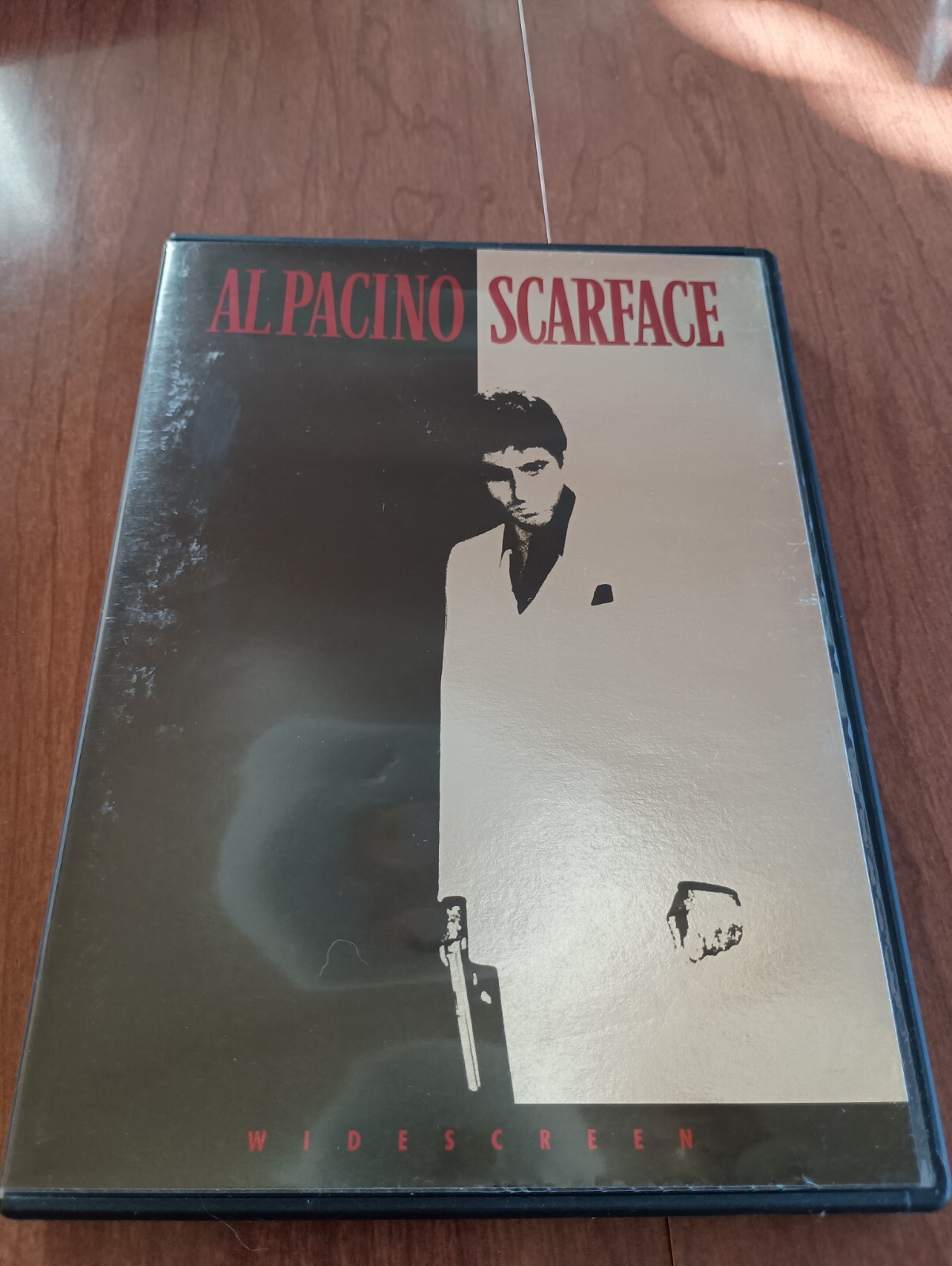 Scarface Al Pacino Deluxe Widescreen DVD Edition