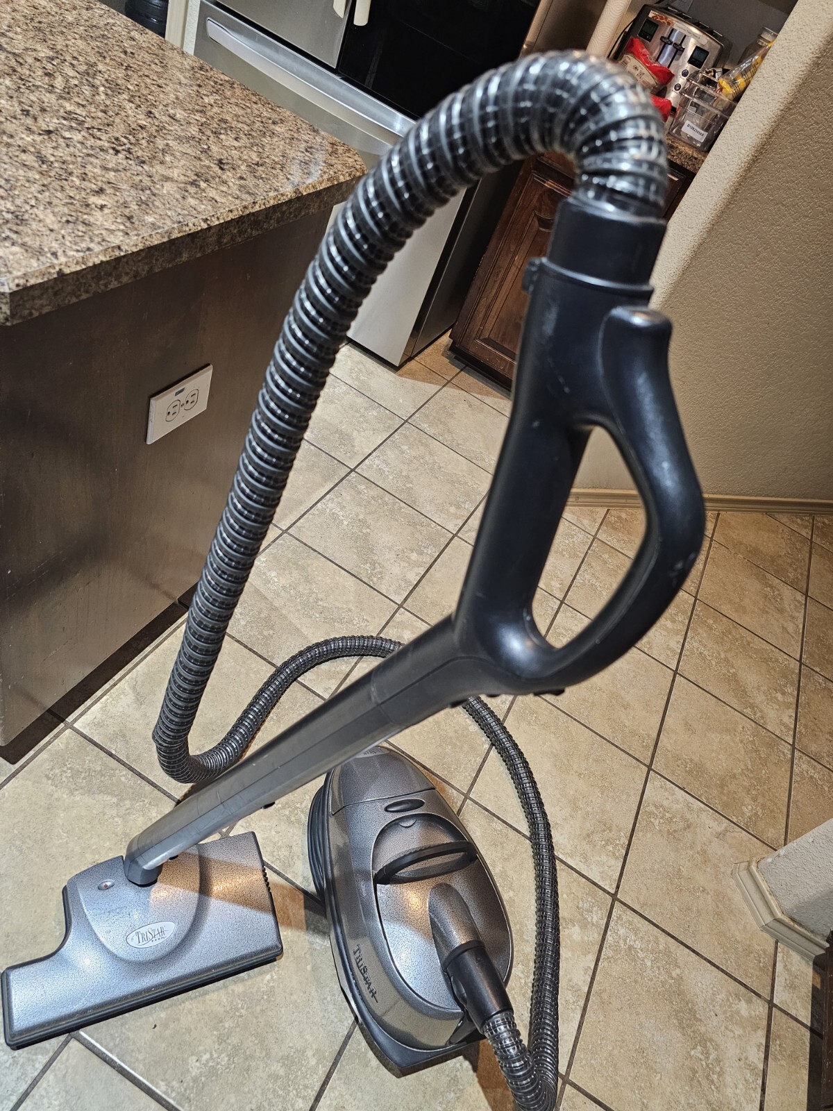 TriStar Canister Vacuum Cleaner MG2 A101N with Power Head , wands and