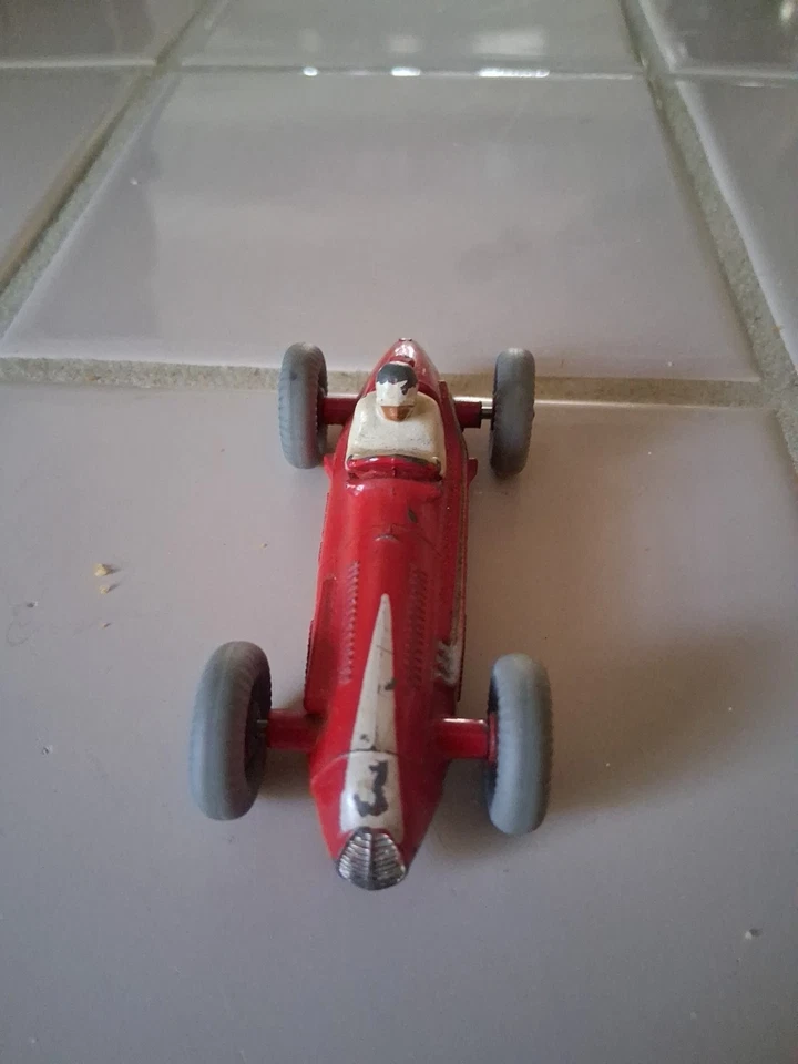 Coche de carreras Maserati 23H Dinky Toys vintage hecho en Inglaterra años 50 diecast Foto 2 de 4