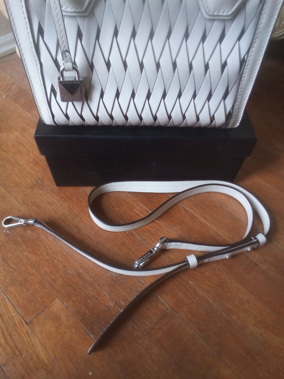 Michael Kors Mercer Purse with Silver & White Weaving Front EUC