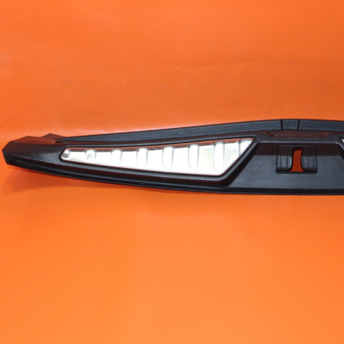 MASERATI QUATTROPORTE TRUNK COVER SILL 2016 2017 2018 2019 2020 2021 670013681