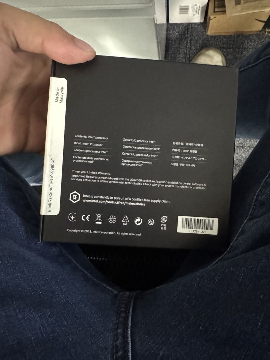 Intel BX80673I99980X Core I9-9980XE Extreme Edition 18 Core