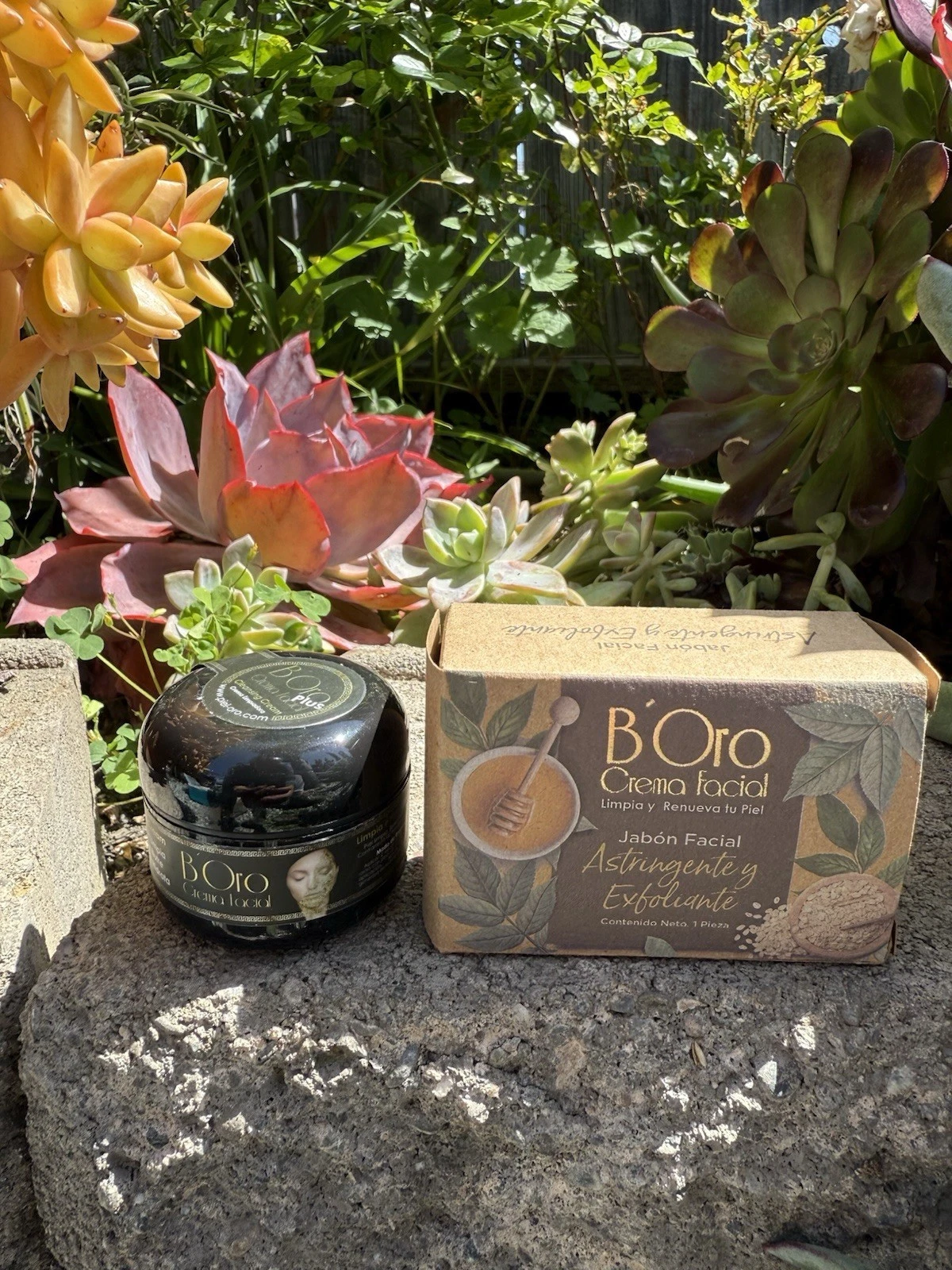 B’Oro Crema Plus 39 gramos Y Jabon De Avena Y Miel