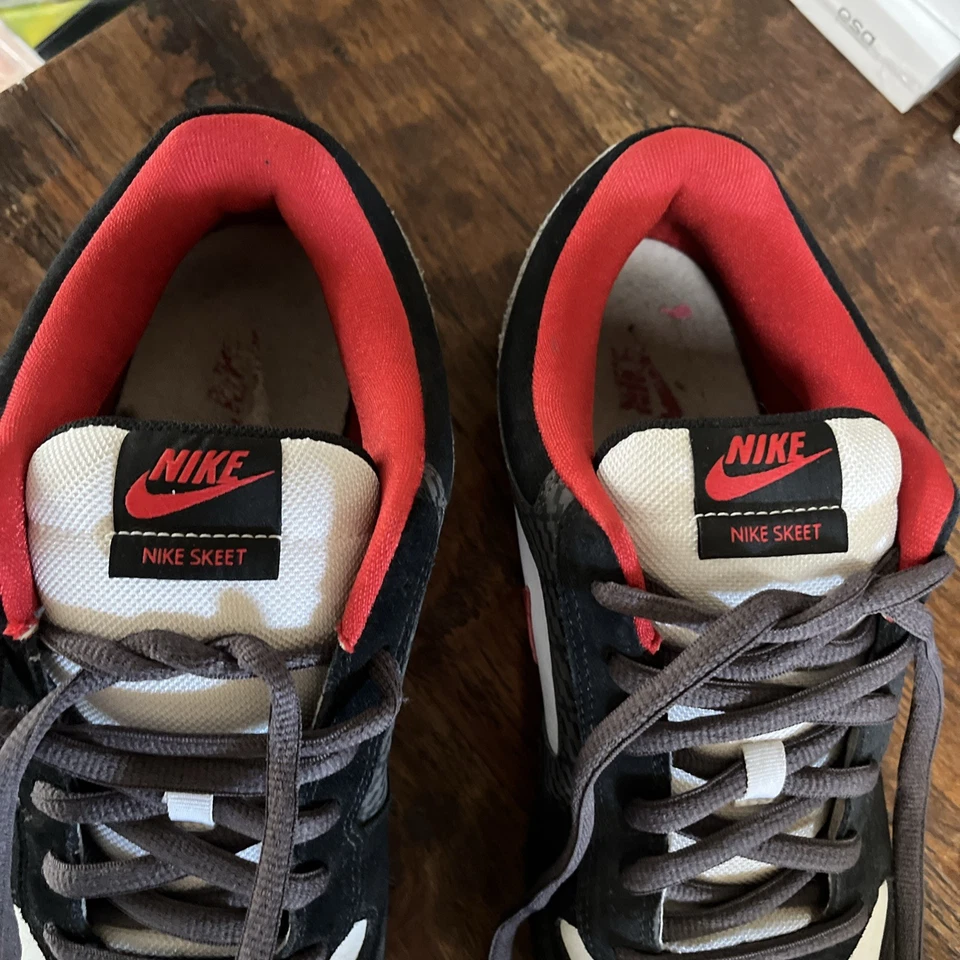 Nike Dunk Skeet 324957 061 Negro Blanco Rojo Zapatos Atléticos de Monopatín para Hombres 12 EE. UU. Foto 2 de 4
