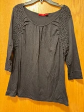 Elle Black  Womens Large 3/4 Sleeve Scoop Neck Blouse Top Light Weight