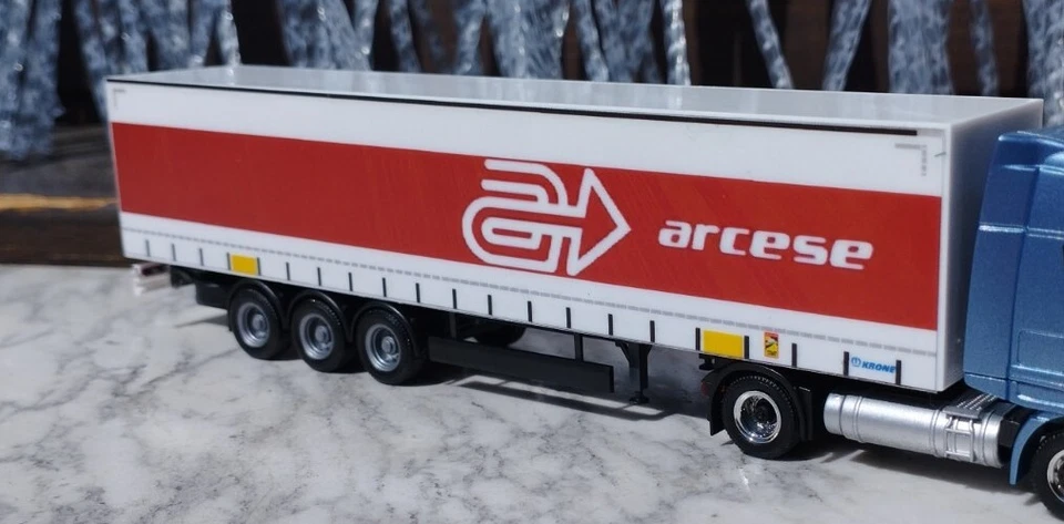 Nuova ARCESE lato aperto adesiva trasparente per rimorchi Herpa 1/87. - Immagine 4 di 4