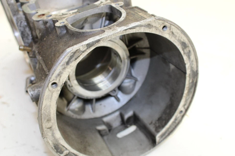 1996 Ski-doo Mxz 440 OEM cárter 420886928 SS77 - Imagem 2 de 4