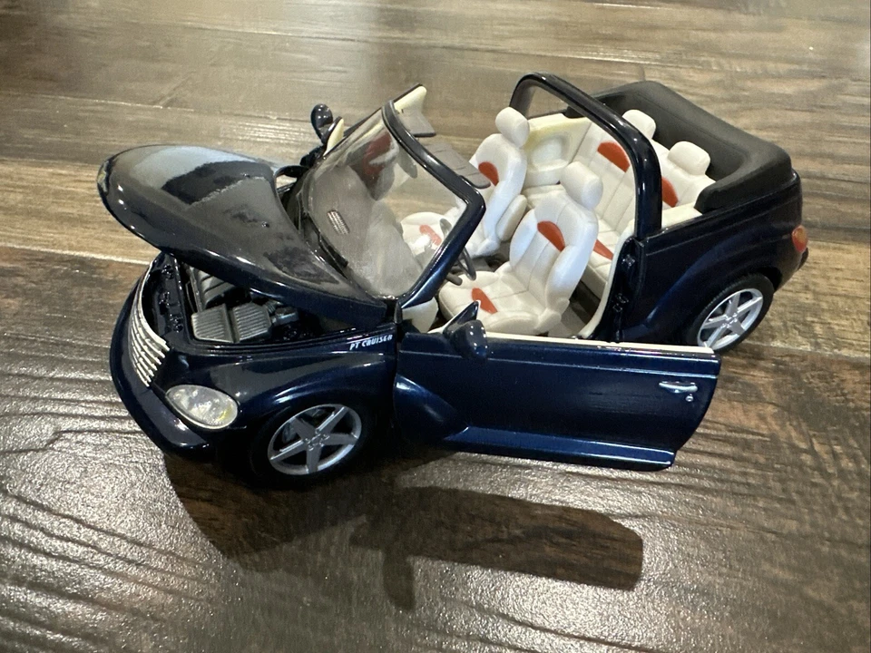 Hot Wheels 1/18 Scale Diecast 53839 - Chrysler PT Cruiser Convertible Dark Blue - Image 2 of 4
