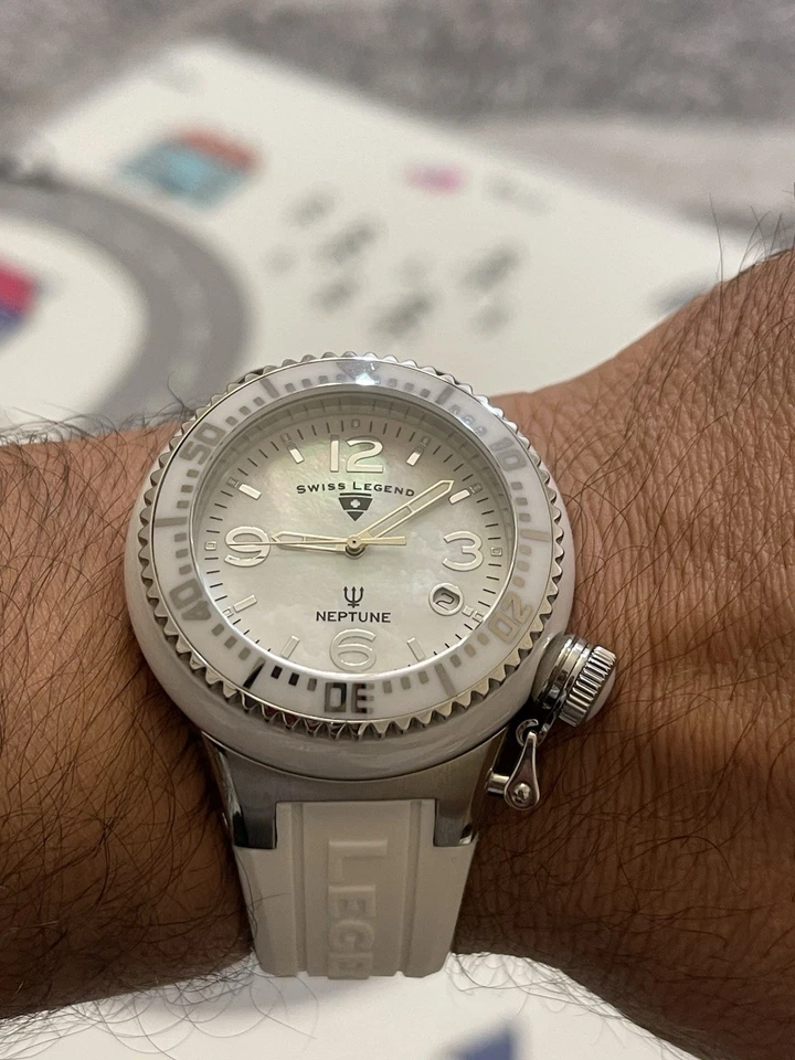 Swiss Legend Neptune Men’s MOP Date Dial St. Steel White Ceramic Watch Sporty - Image 3 of 4