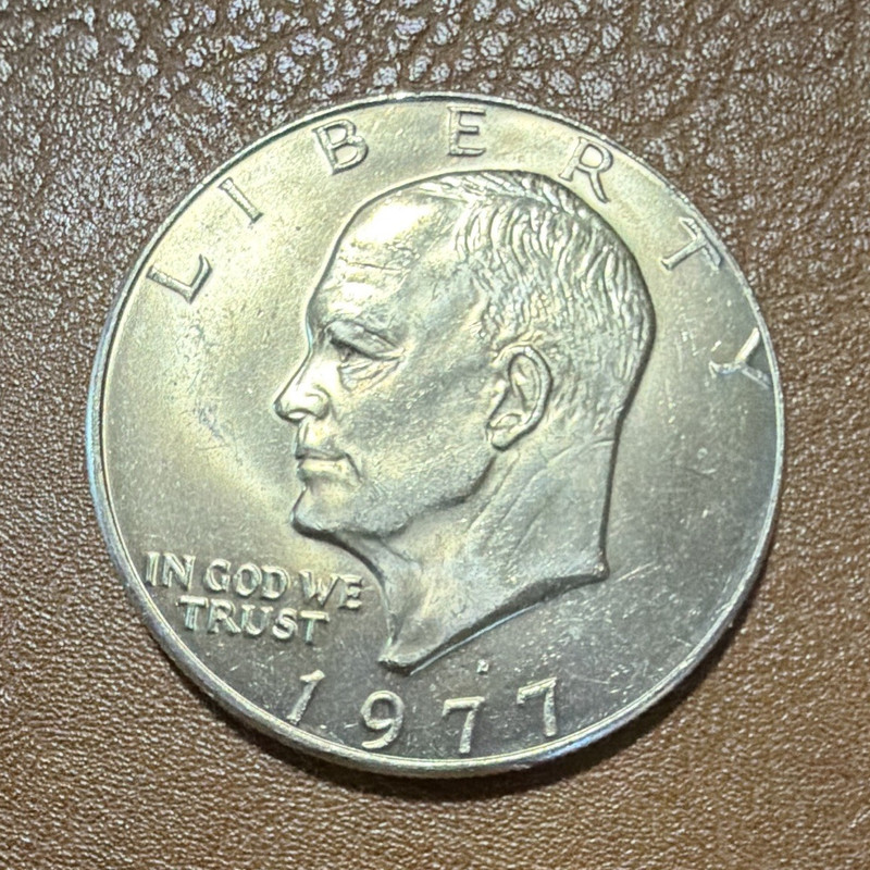 1971 Eisenhower $1 Dollar Coin Philadelphia Business Strike KM#203