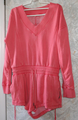 Free People Movement  Hot Shot Romper Medium HIBISCUS Long sleeves Pockets MWOT