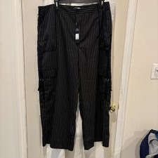 NWT Fashion Nova Even Kneeled Pinstripe Trouser Pants Women’s Size 3X