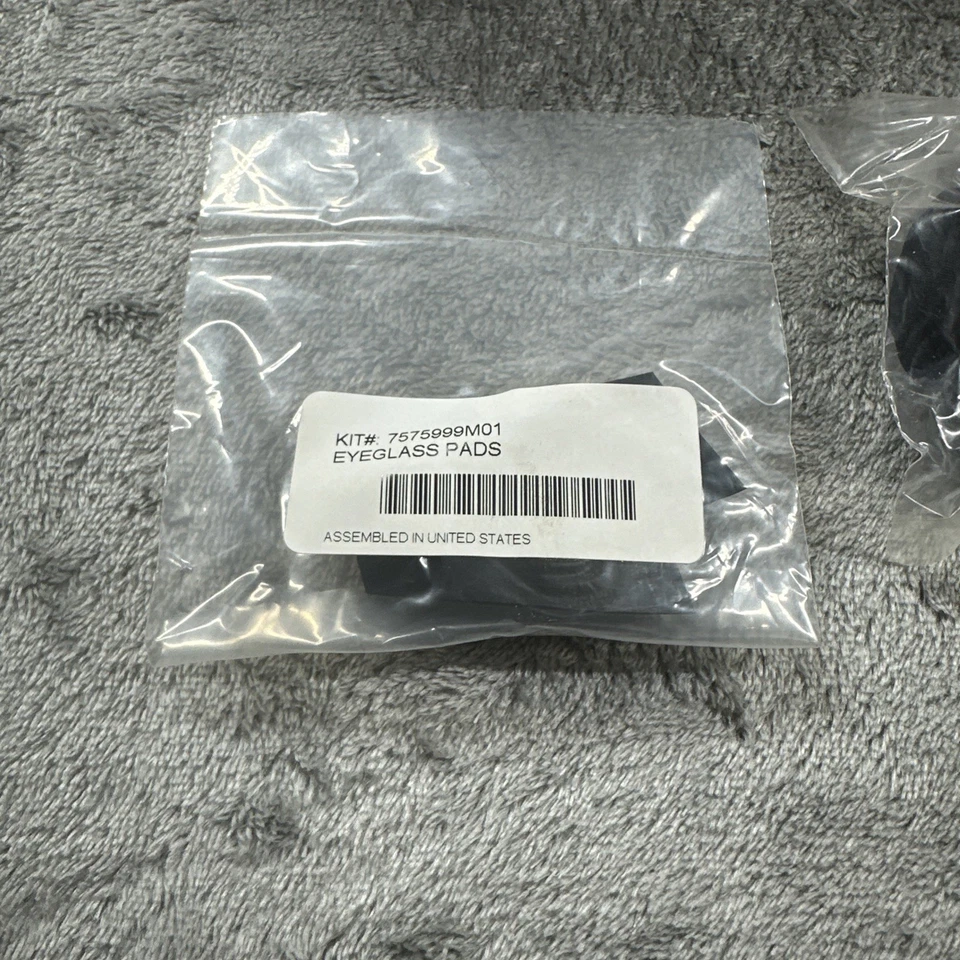 Motorola PMLN5276B Heavy Duty Headset with Noise-Cancelling Boom Microphone - Image 4 of 4