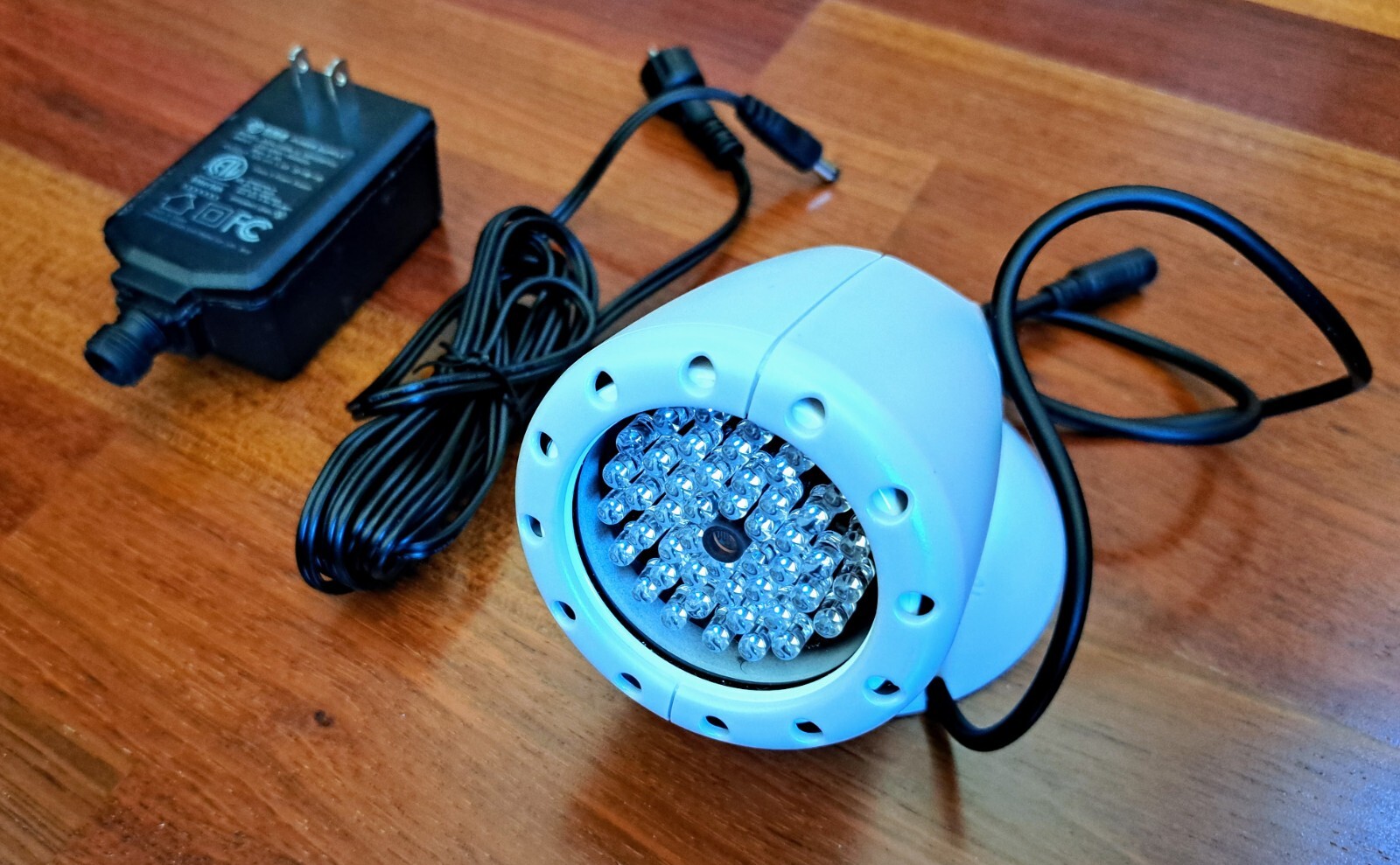 Illuminator Light W/ Power Supply And Box