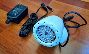 NETGEAR VueZone Infrared Night Vision Illuminator Light w/ Power Supply and Box